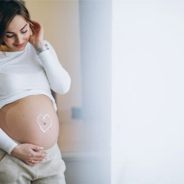 Top 5 Benefits of Using a Pregnancy Safe Moisturiser
